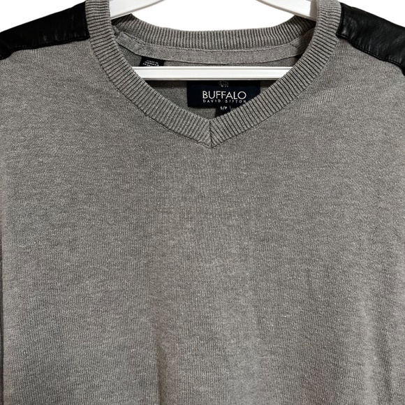 Buffalo David Button: Men's Crew Neck - Picture 3 of 3